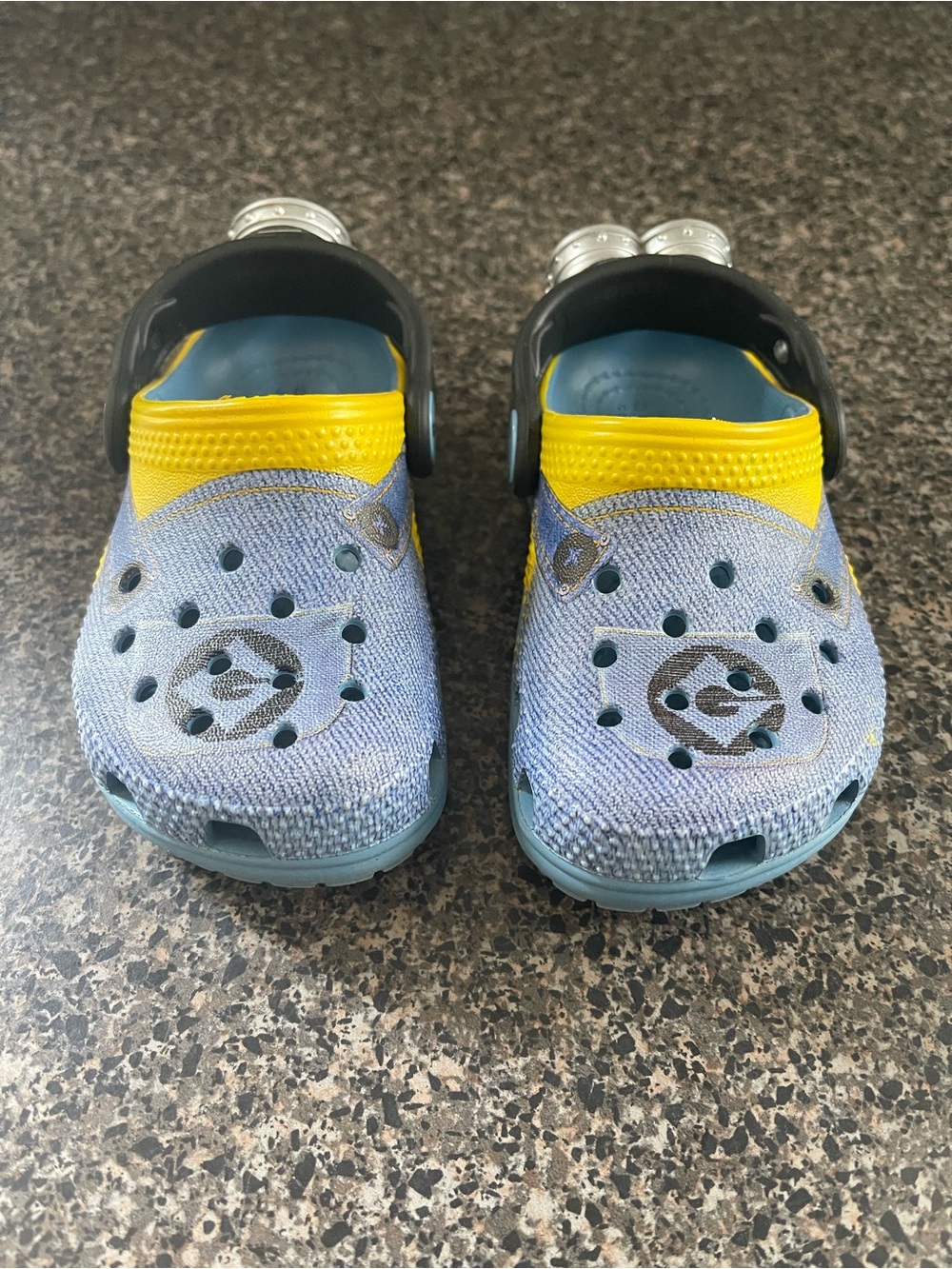 Crocs Despicable Me Minion Toddler Size 6C